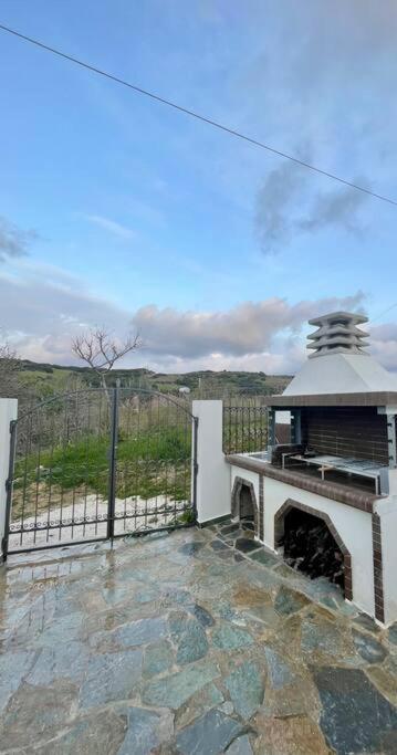 Villa Eftychia Serene Getaway With Hot Tub In A Quiet Location Kíssamos Exterior foto